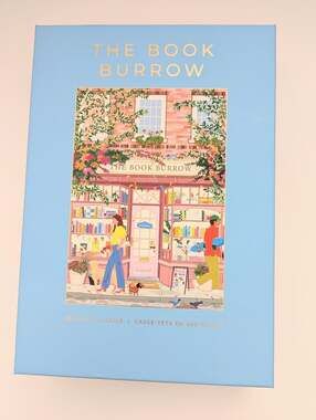 NEW IN BOX Hobbry "The Book Burrow" 500-Piece Puzzle